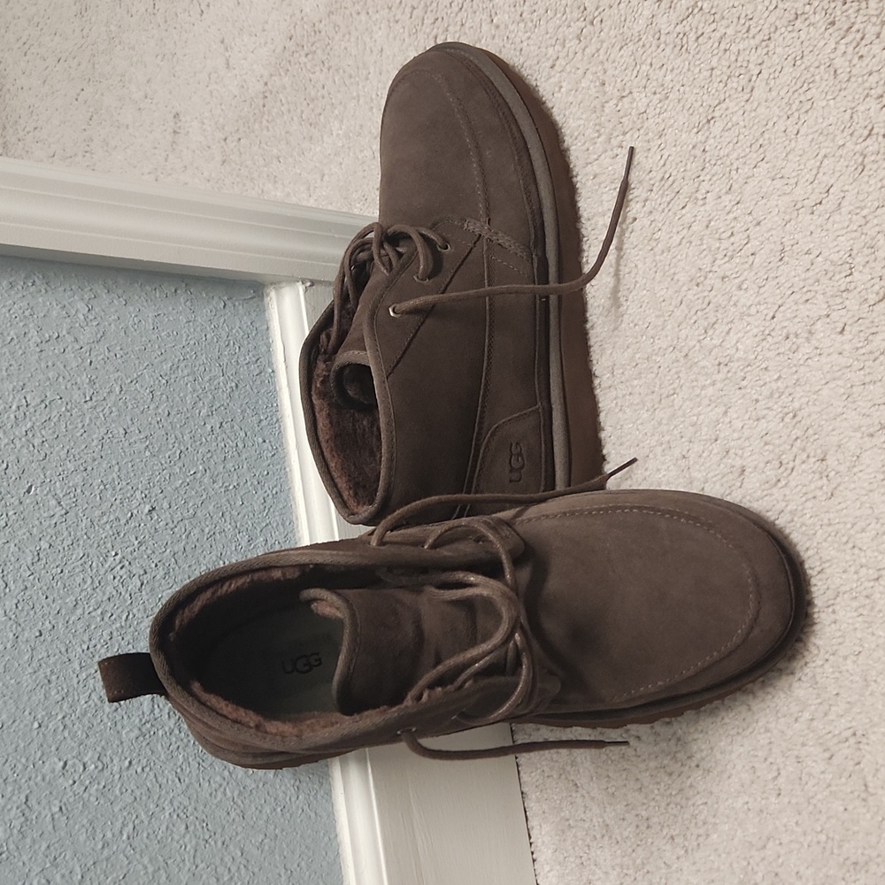 UGG Nuemel Grizzly Boots.